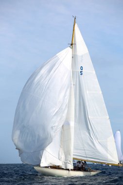 Fransız Rivierasında yelkenli yarışı 