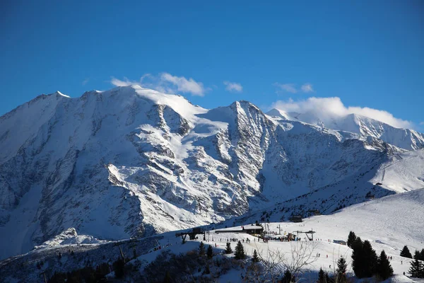 法国阿尔卑斯山的冬季景观 — 图库照片