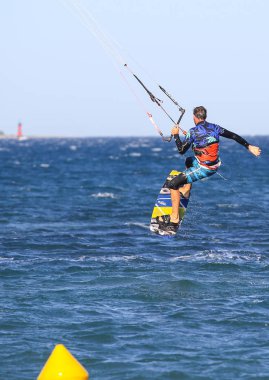 Uçurtma sörfçü eylem