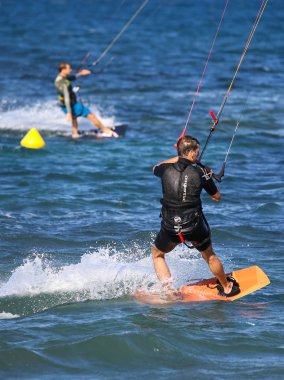 Uçurtma sörfçü eylem