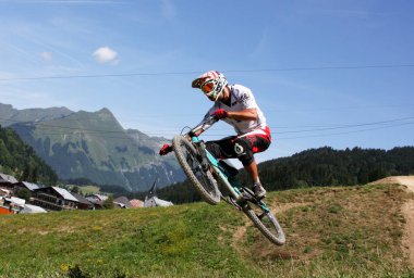 dağ bisikletçileri eylem