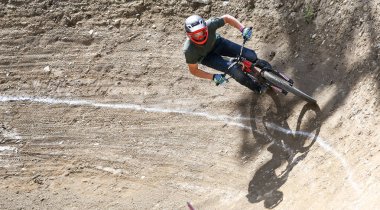 dağ bisikletçileri eylem 