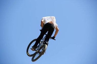 dağ bisikletçileri eylem 