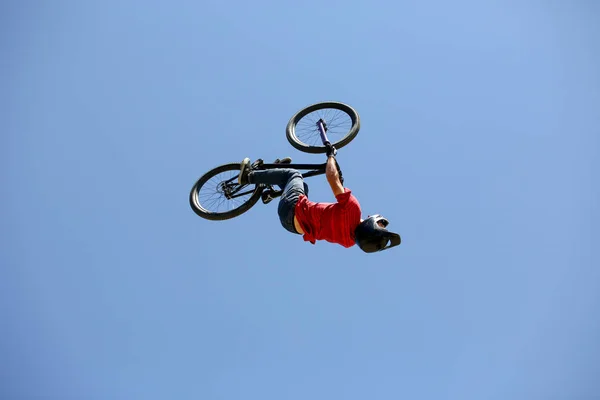 Ciclistas Montaña Acción — Foto de Stock