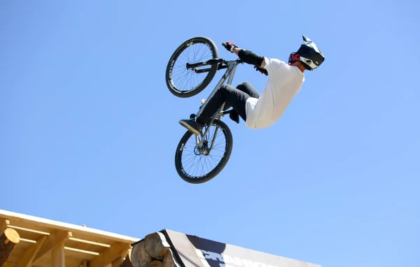 Ciclistas Montaña Acción — Foto de Stock