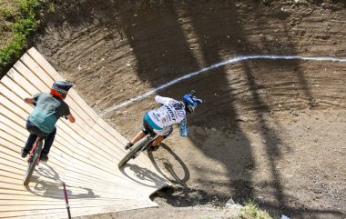 dağ bisikletçileri eylem 