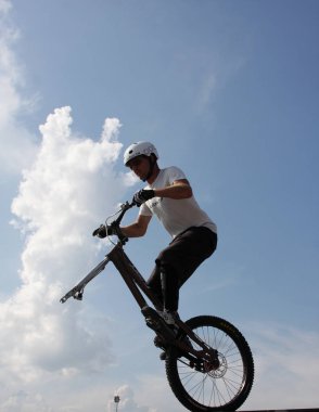 dağ bisikletçileri eylem 