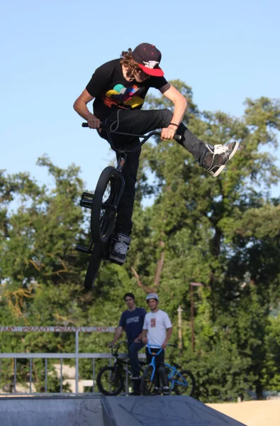 Ciclistas Montaña Acción — Foto de Stock