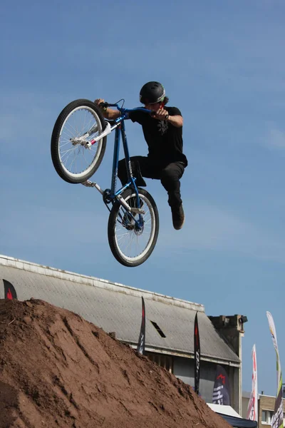 Ciclistas Montaña Acción — Foto de Stock