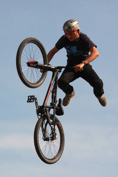 Mountain Bikers Action — Stock Photo, Image