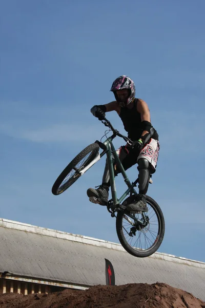 Ciclistas Montaña Acción — Foto de Stock