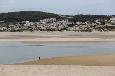 Lagoa de Obidos Içinde Foz do Arelho Portekiz