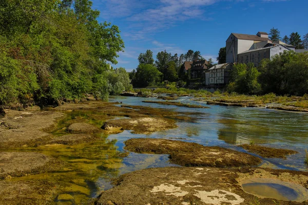 the town of Pont de Poitte