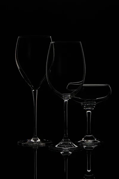 Şarap Gözlük Siyah Arka Plan Üzerine Nesneleri Silüeti — Stok fotoğraf