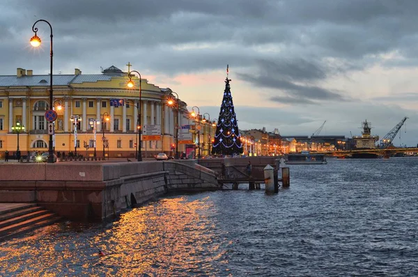 Séta Nedves Felhős Reggel Petersburg Időjárás Sajátos Hogy Ezt Várost — Stock Fotó