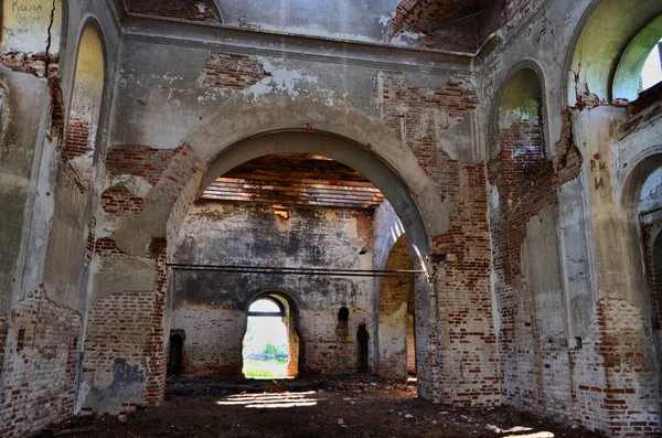 달마토보의 버려진된 교회입니다 여전히 있습니다 — 스톡 사진