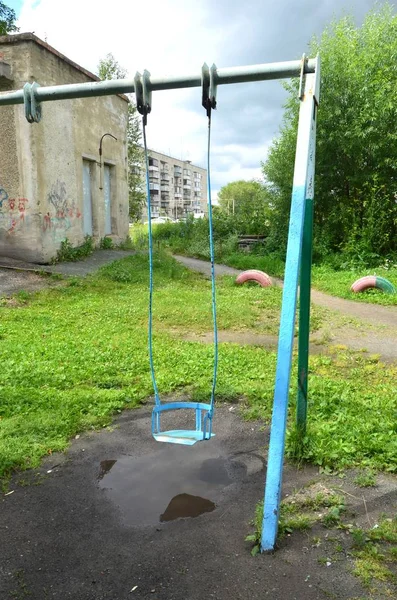 Urals에 Korkino의 도시에서 어린이 놀이터 — 스톡 사진