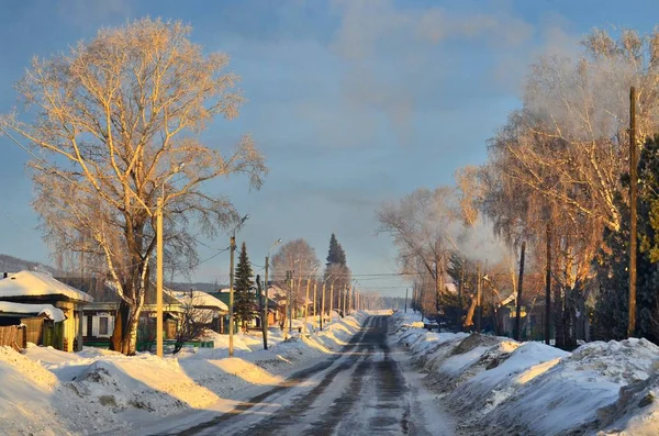 Oural Sud Village Est Situé Dans Les Montagnes Neige Commence — Photo