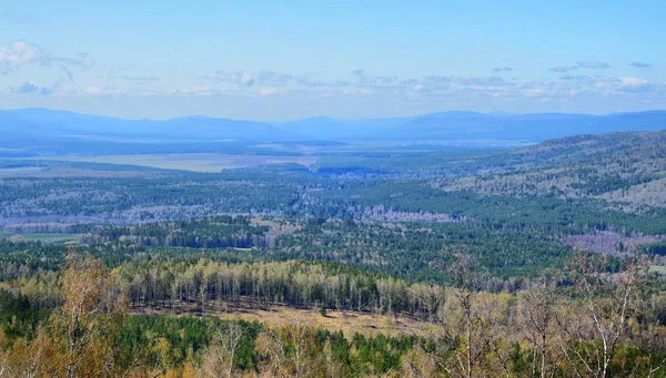 Las Montañas Los Urales Del Sur Vino Una Cálida Primavera — Foto de Stock