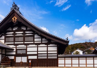 Kyoto, Japonya Kinkakuji tapınağında kuri bina girişi.