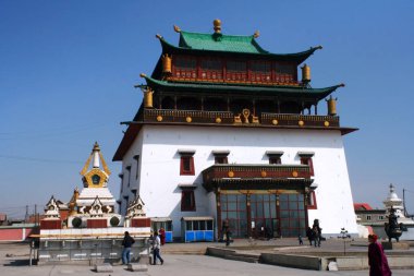 Gandantegchinlen Manastırı'ndaki ana bina ( Gandan ), Ulaanbaatar veya Ulan-Bator, Moğolistan.