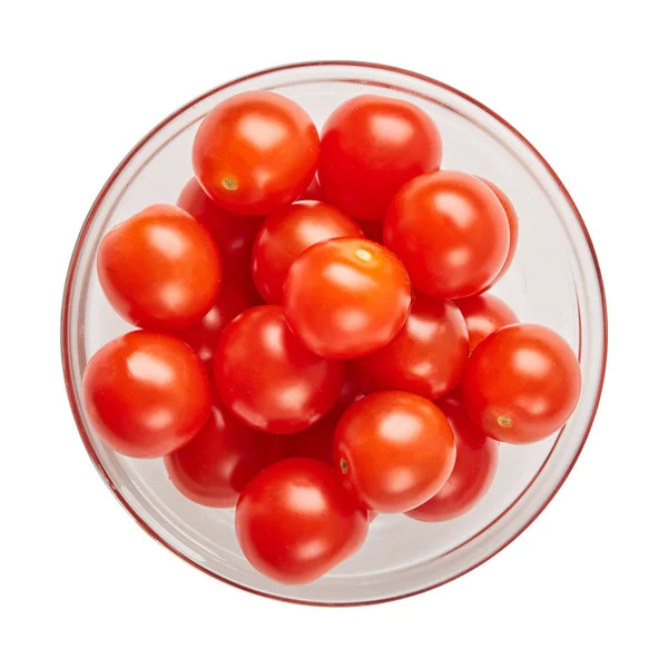 Tomates fraîches mûres dans un bol en verre isolé sur fond blanc. Ingrédients pour la cuisine. Vue du dessus . — Photo