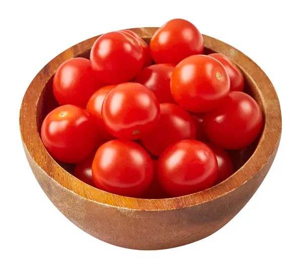 Świeże, dojrzałe pomidory w drewna miska na białym tle. Składniki do gotowania. Widok z góry. — Zdjęcie stockowe