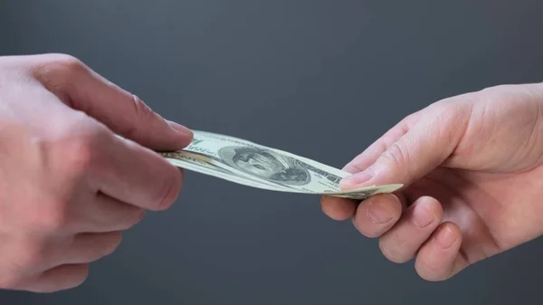Kara fon üzerinden para transferi ile ilgili bir iş anlaşması..