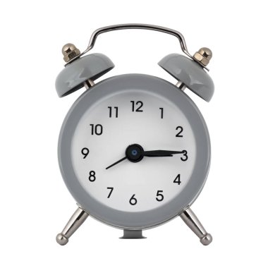 Beyaz arka planda çalar saatli ve üç saat on beş dakika veya on beş saat süren okları olan gri bir saat