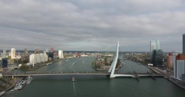 Erasmus köprüsünün havadan görünümü, Rotterdam city, Hollanda