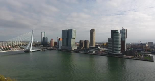 Vue Aérienne Des Grands Bâtiments Rotterdam Zone Pont Erasmus Rivière — Video