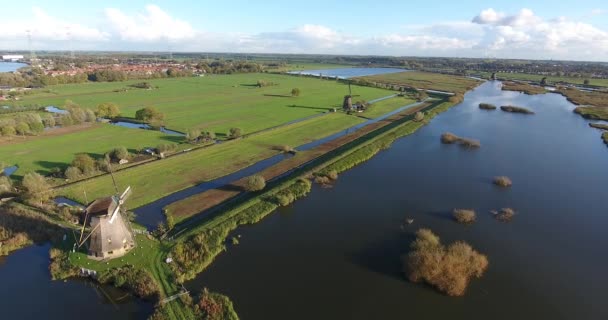 Gamla Väderkvarn Från Nederländerna Antenn Visa Hög Höjd Kinderdijk — Stockvideo