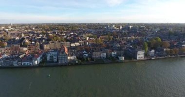Su ve doğa manzarası, Walburg alanı, Dordrecht, Hollanda