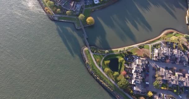 Luftaufnahme Von Wasser Und Naturlandschaft Walburg Area Dordrecht Niederlande — Stockvideo