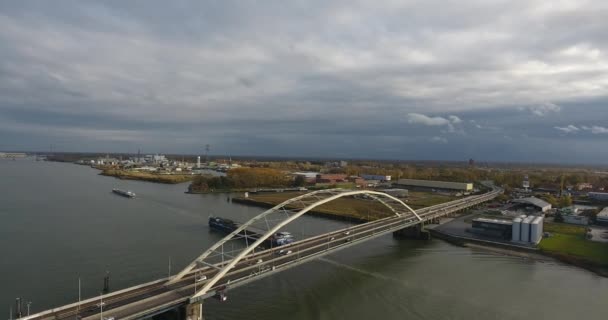 Köprünün Nehir Üzerindeki Havadan Görünümü Dordrecht Hollanda — Stok video