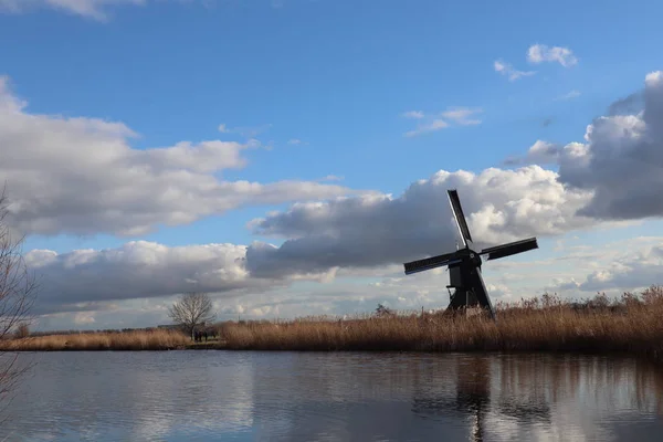 Molen Van Kinderdijk Prachtig Nederlands Landschap Met Lucht Wolken Historische — Stockfoto