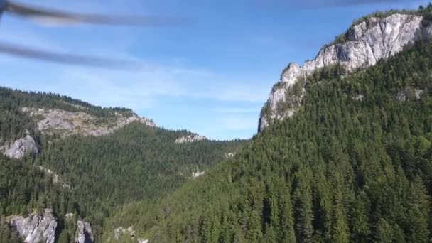 Vista Aérea Montains Área Lago Vermelho Bicaz Romênia Hora Verão — Vídeo de Stock