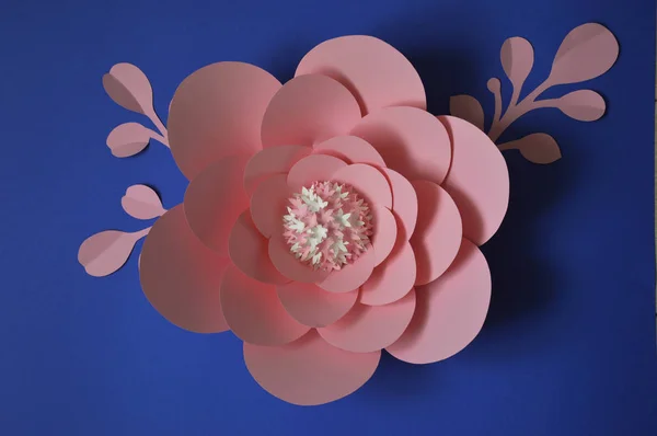 kağıt çiçekler. iç dekor. iç duvarların dekorasyonu. kağıt dekor. iç çiçekler. büyük çiçeklerile dekorasyon.