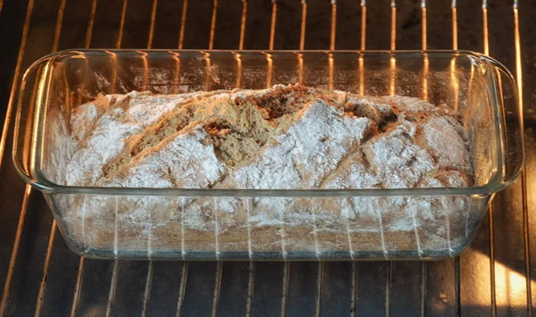 Handgemaakt Brood Zelfgemaakte Taart Zwart Brood Bakkerij Koken Oven Keuken — Stockfoto