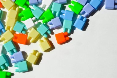 Tasarımcının bir parçası. Çocuk oyuncağı. Tasarım için arkaplan.