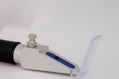 refractometry maddeler kırılma indisi ölçme analitik yöntemdir.