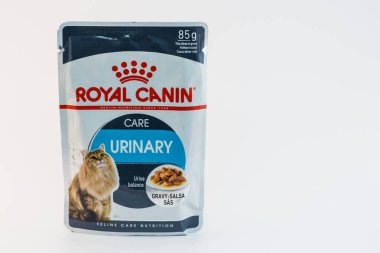 Cluj-Napoca / Romanya-10 24 2019: Kraliyet köpek idrarı