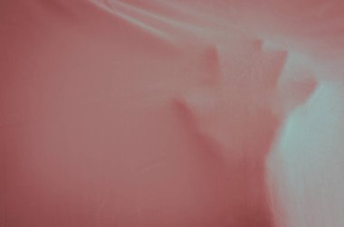 Kırmızı bez levha arka plan üzerinde Hayalet el.