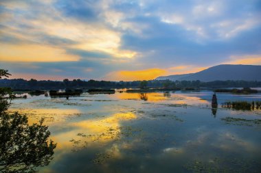 En iyi akşam manzara Iseo (Lombardy) İtalya