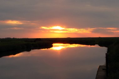 Nehrin kuzey Avrupa'da on Sunset