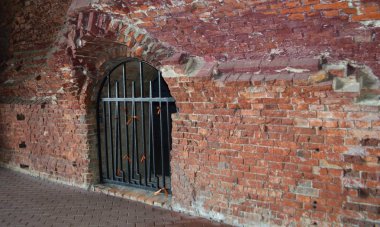 bir savunma kale parçası