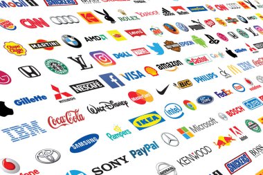 Zaporozhye, Ukrayna - 20 Aralık 2017: Fotoğraf iyi bilinen dünya markası logo topluluğu kağıda basılan'ın. Coca-Cola, Canon, Pepsi, Twitter, Apple ve daha diğerleri dahil logo.