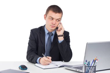 Office, mali, internet, iş, başarı ve insan kavramı-işadamı beyaz arka plan üzerinde izole işyerinde telefonda