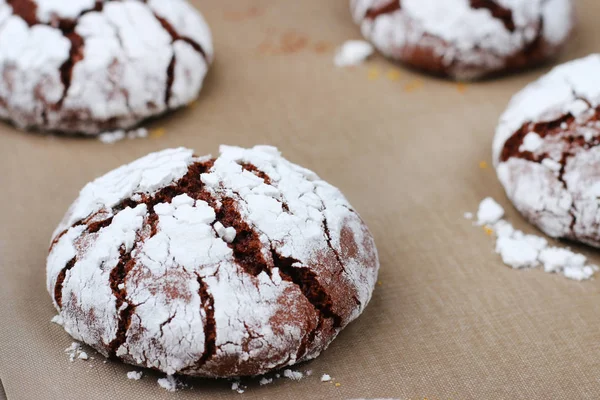 Kurabiyeler taze çatlar. Lezzetli tatlı konsepti. Tatil ve Noel için kurabiyeler