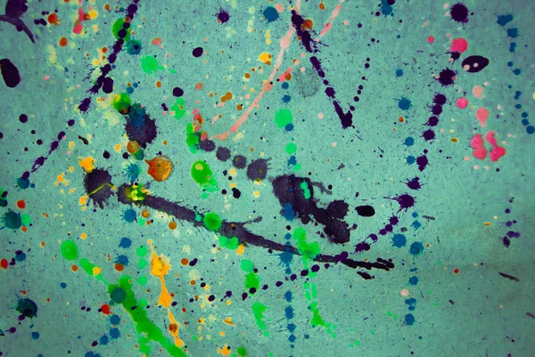 Açık yeşil renkli renkli suluboya sıçramalarına